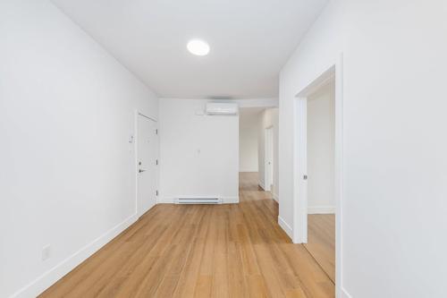 4 bedrooms apartment for rent in Montreal - Mercier–Hochelaga-Maisonneuve — photo 2