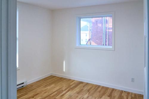 2 bedrooms apartment for rent in Sherbrooke — photo 12
