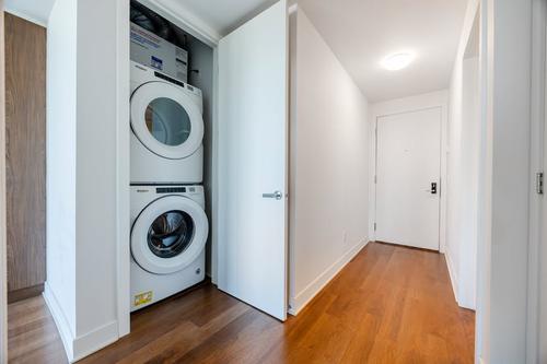 2 bedrooms apartment for rent in Montreal - Ville-Marie — photo 16