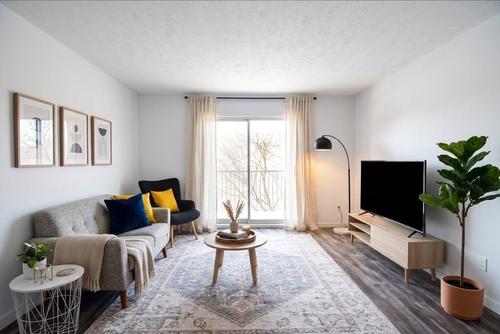 2 bedrooms apartment for rent in Sherbrooke — photo 2