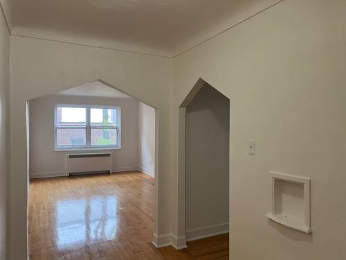 2 bedrooms apartment for rent in Montreal - Ville-Marie — photo 3