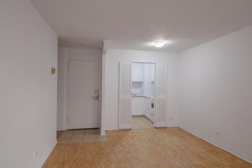 2 bedrooms apartment for rent in Montreal - Ville-Marie — photo 3
