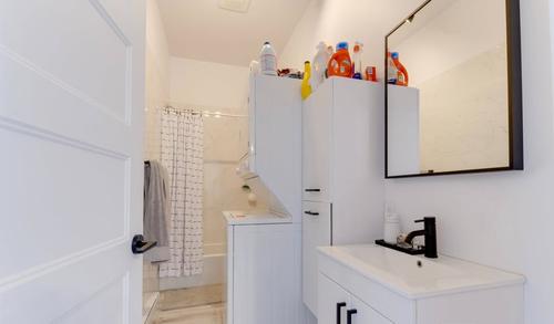 2 bedrooms apartment for rent in Sherbrooke — photo 2