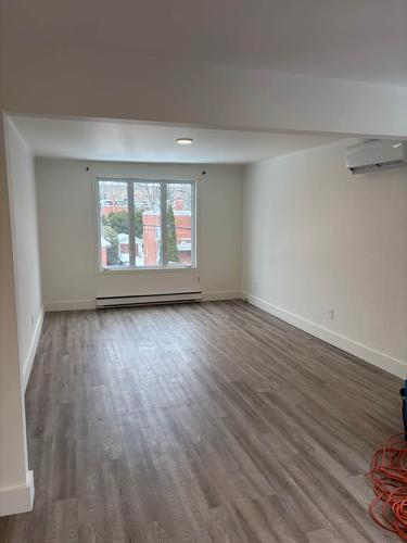 3 bedrooms apartment for rent in Sherbrooke — photo 3