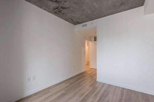 2 bedrooms apartment for rent in Laval — photo 12