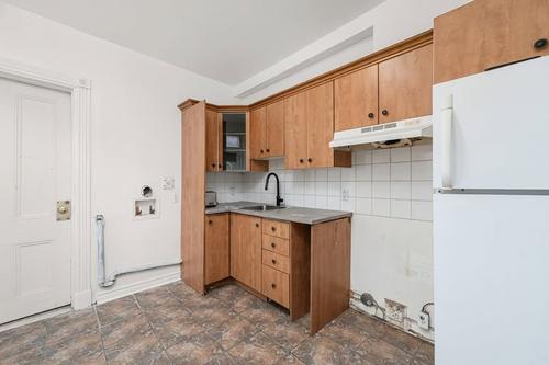 4 bedrooms apartment for rent in Montreal - Ville-Marie — photo 2