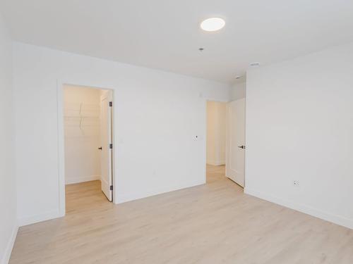2 bedrooms apartment for rent in Sherbrooke — photo 7
