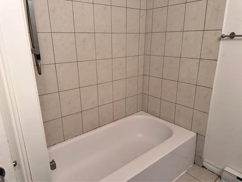 2 bedrooms apartment for rent in Laval — photo 13