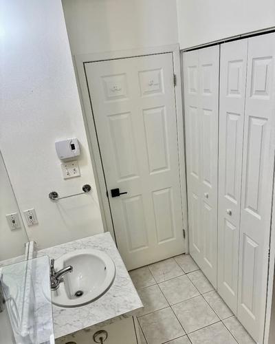 Appartement de 2 chambres à louer à Montreal - Ville-Marie — photo 8