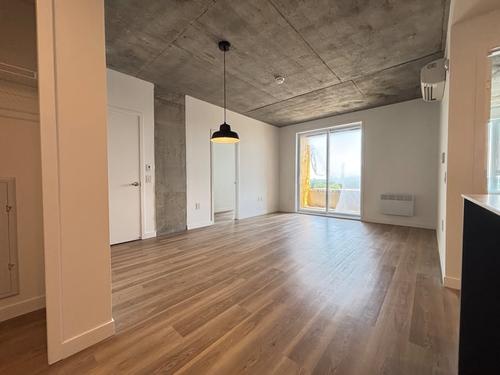 2 bedrooms apartment for rent in Laval — photo 5