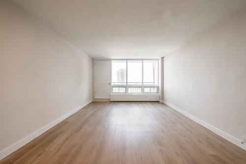 Appartement de 2 chambres à louer à Montreal - Ville-Marie — photo 2