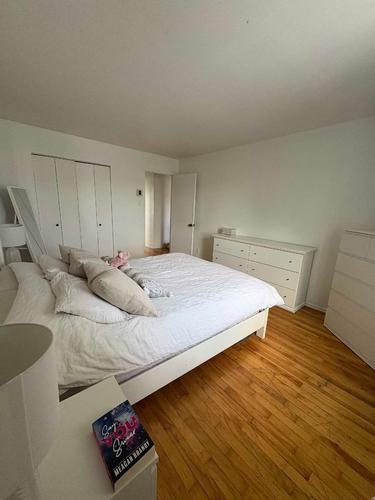2 bedrooms apartment for rent in Laval — photo 7