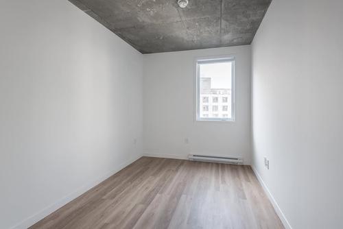2 bedrooms apartment for rent in Laval — photo 17