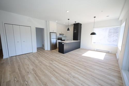 Appartement de 3 chambres à louer à Longueuil — photo 2