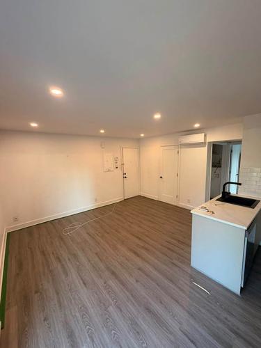 1 bedroom apartment for rent in Montreal - Ville-Marie — photo 2