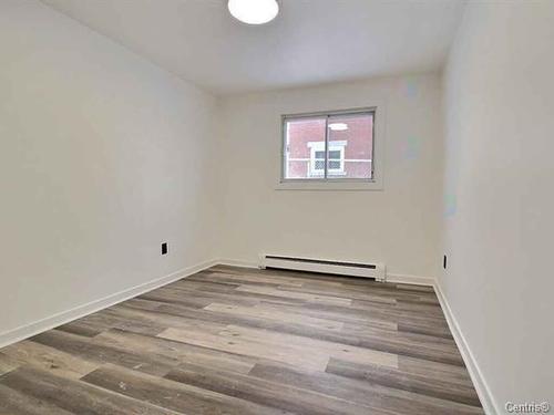 2 bedrooms apartment for rent in Sherbrooke — photo 7