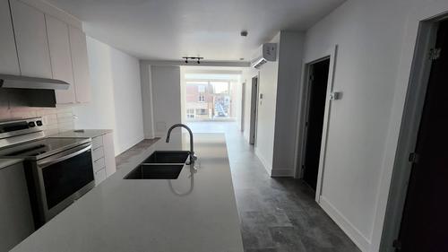 2 bedrooms apartment for rent in Montréal — photo 9