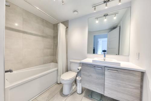 2 bedrooms apartment for rent in Laval — photo 17