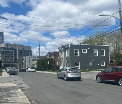 Appartement de 2 chambres à louer à Longueuil — photo 2