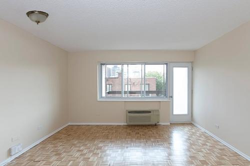 1 bedroom apartment for rent in Montreal - Ville-Marie — photo 3