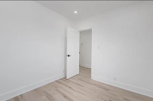 3 bedrooms apartment for rent in Montreal - Ville-Marie — photo 12