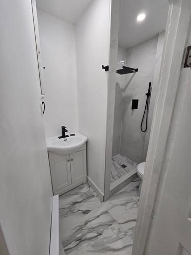 1 bedroom apartment for rent in Montreal - Ville-Marie — photo 8