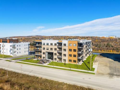 Appartement de 3 chambres à louer à Sherbrooke — photo 2