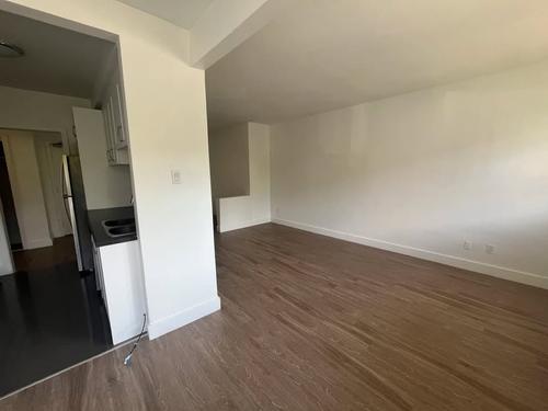 1 bedroom apartment for rent in Montreal - Saint-Laurent — photo 8