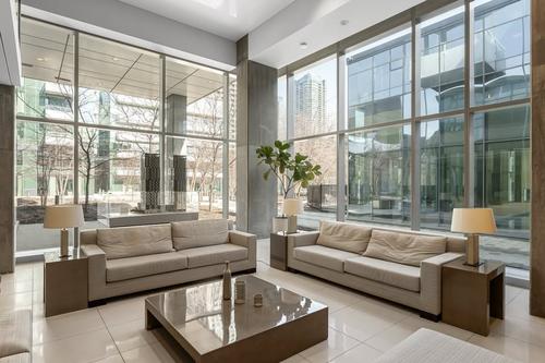 2 bedrooms apartment for rent in Montréal — photo 20