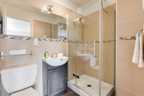 Studio for rent in Montreal - Ville-Marie — photo 6