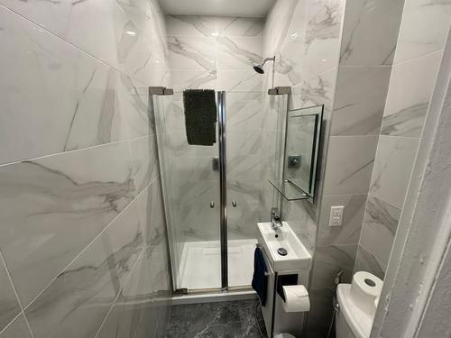 Appartement de 5 chambres à louer à Montreal - Côte-des-Neiges–Notre-Dame-de-Grâce — photo 5