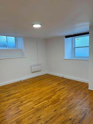 4 bedrooms apartment for rent in Montreal - Ville-Marie — photo 10