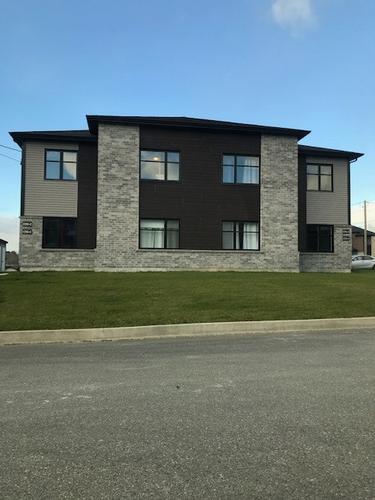 3 bedrooms apartment for rent in Sherbrooke — photo 10