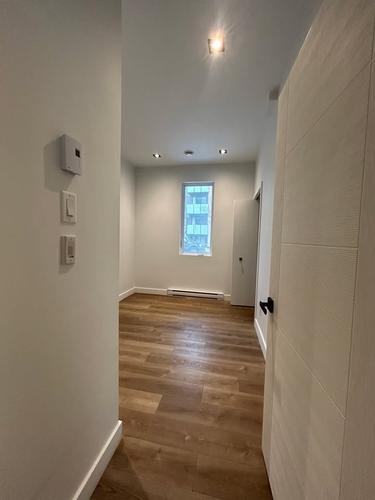 Appartement de 2 chambres à louer à Montreal - Ville-Marie — photo 2