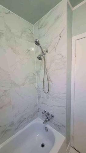 3 bedrooms apartment for rent in Montreal - Verdun — photo 5