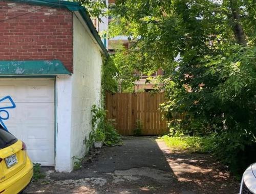 4 bedrooms apartment for rent in Montreal - Le Plateau-Mont-Royal — photo 9