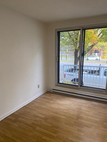 1 bedroom apartment for rent in Montreal - Saint-Laurent — photo 3