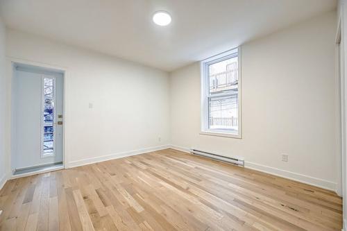 4 bedrooms apartment for rent in Montreal - Le Plateau-Mont-Royal — photo 7