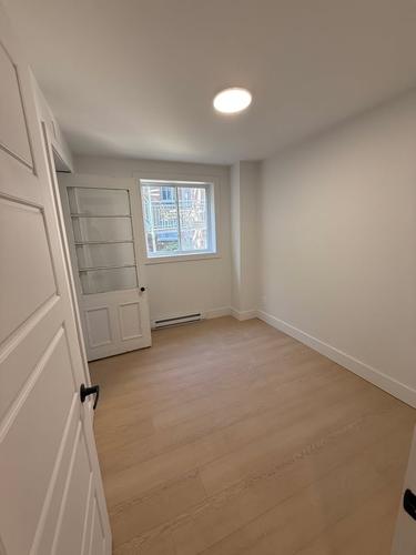 4 bedrooms apartment for rent in Montreal - Le Plateau-Mont-Royal — photo 10