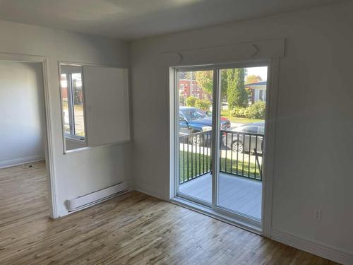 2 bedrooms apartment for rent in Sherbrooke — photo 11