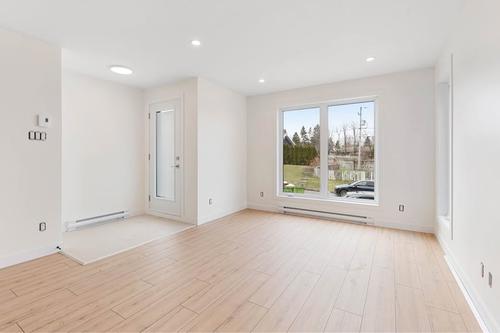 Appartement de 3 chambres à louer à Québec - Sainte-Foy–Sillery–Cap-Rouge — photo 2