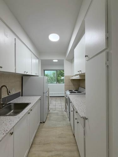 1 bedroom apartment for rent in Montreal - Saint-Laurent — photo 3