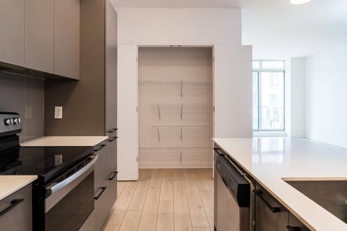 2 bedrooms apartment for rent in Laval — photo 7