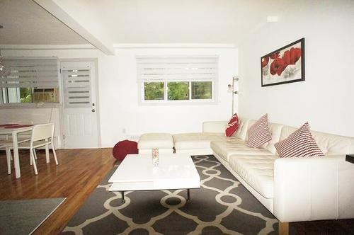 2 bedrooms apartment for rent in Laval — photo 5