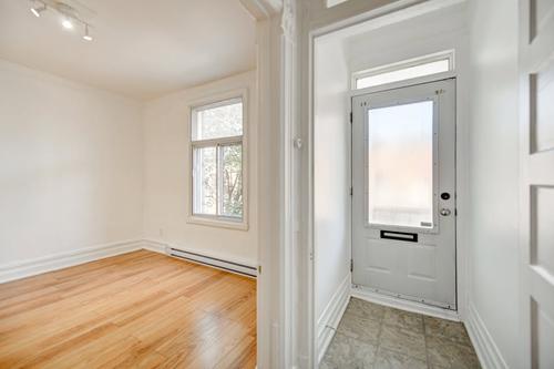 2 bedrooms apartment for rent in Montreal - Ville-Marie — photo 2