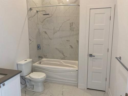 2 bedrooms apartment for rent in Montreal - Ville-Marie — photo 3