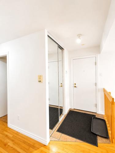 2 bedrooms apartment for rent in Laval — photo 5
