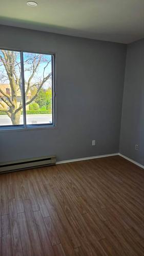 2 bedrooms apartment for rent in Laval — photo 12