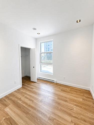 Appartement de 2 chambres à louer à Montreal - Ville-Marie — photo 2