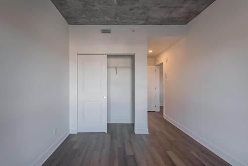 3 bedrooms apartment for rent in Laval — photo 7